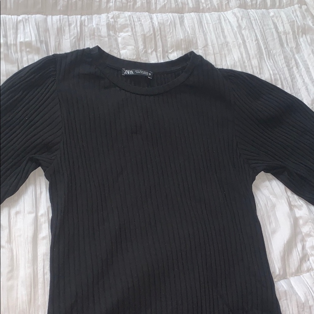 Black ribbed short dress